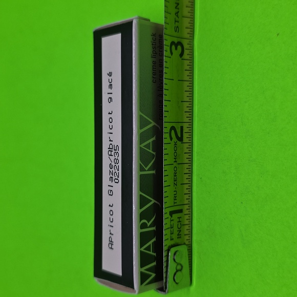 NIB Mary Kay Apricot Glaze Lipstick - Picture 8 of 8